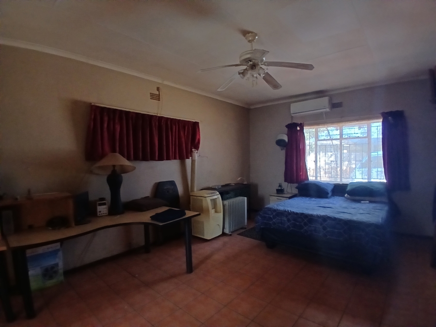 Commercial Property for Sale in Mooinooi North West